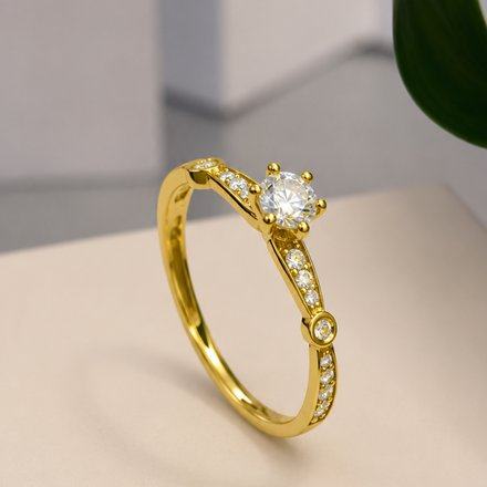 Solitário Ornamentado